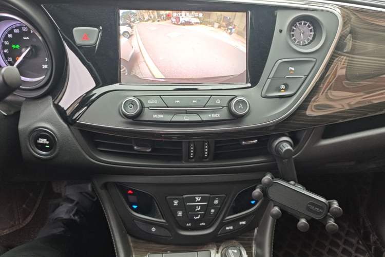 Used Buick Envision 2020 20T Two-Wheel Drive Leading Version Audio And AC Panel