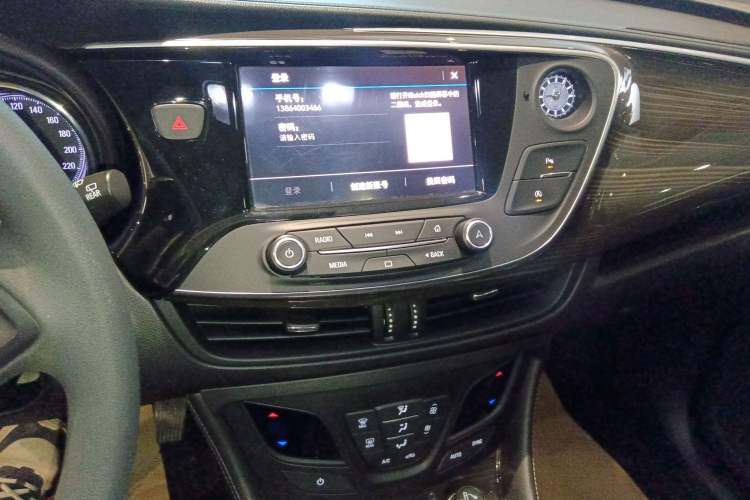 Used Buick Envision 2020 20T Two-Wheel Drive Leading Version Audio And AC Panel