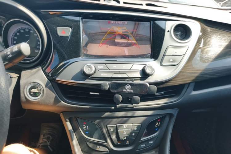 Used Buick Envision 2020 20T Two-Wheel Drive Leading Version Audio And AC Panel