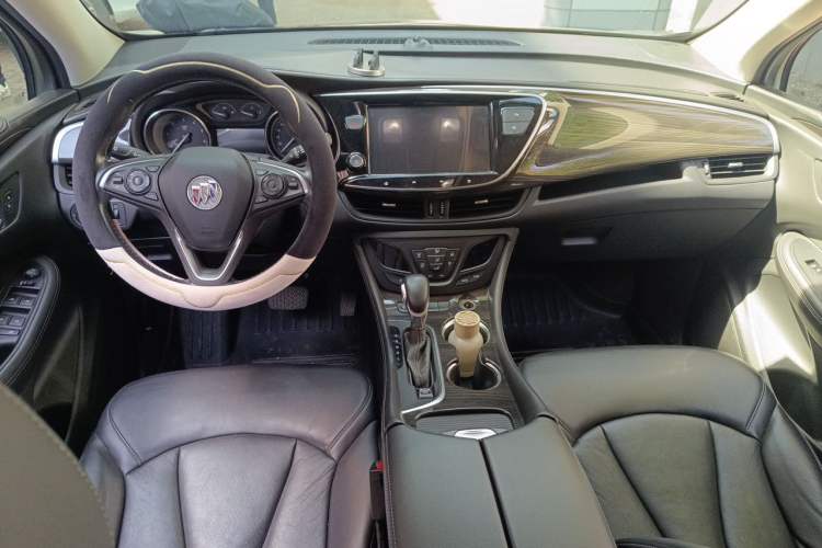 Used Buick Envision 2020 20T Two-Wheel Drive Elite Version Center Console