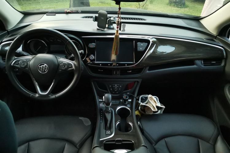 Used Buick Envision 2020 20T Two-Wheel Drive Elite Version Center Console