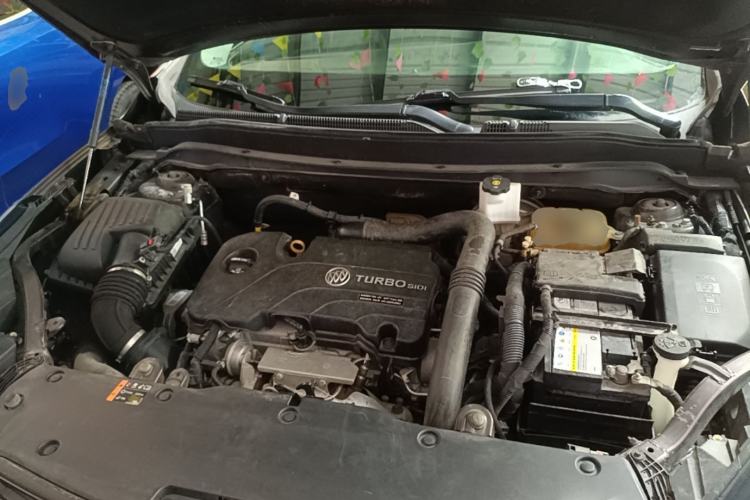 Used Buick Envision 2020 20T Two-Wheel Drive Elite Version Engine Bay