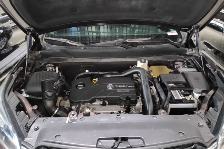 Used Buick Envision 2020 20T Two-Wheel Drive Elite Version Engine Bay
