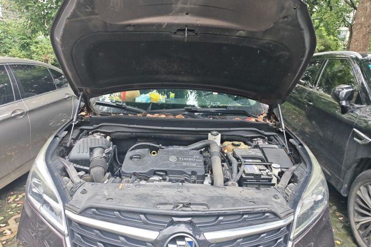 Used Buick Envision 2020 20T Two-Wheel Drive Elite Version Engine Bay