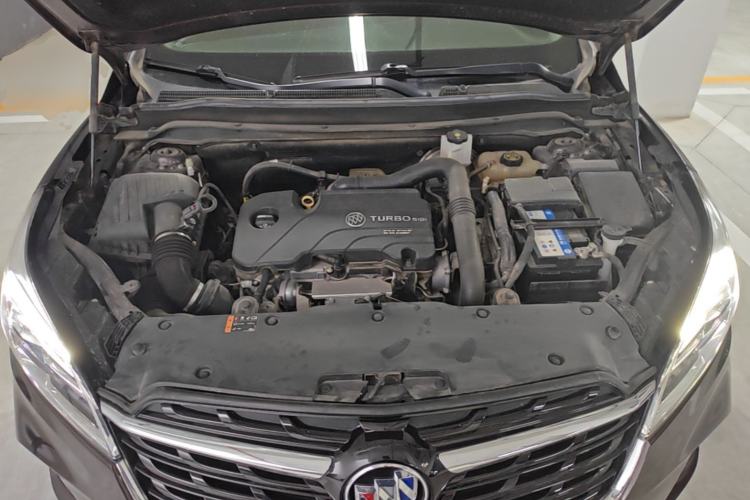Used Buick Envision 2020 20T Two-Wheel Drive Luxury Model Engine Bay