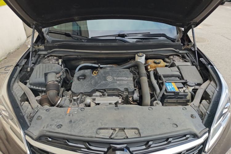Used Buick Envision 2020 20T Two-Wheel Drive Leading Version Engine Bay
