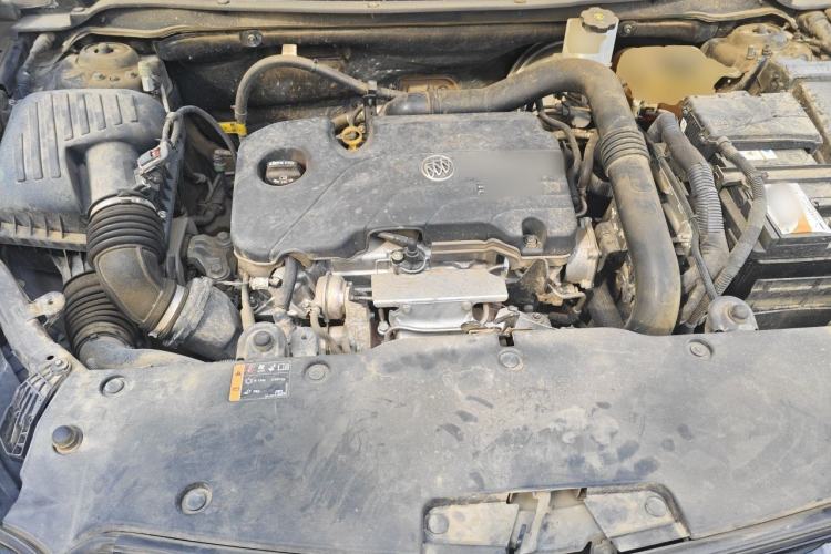 Used Buick Envision 2020 20T Two-Wheel Drive Elite Version Engine Bay