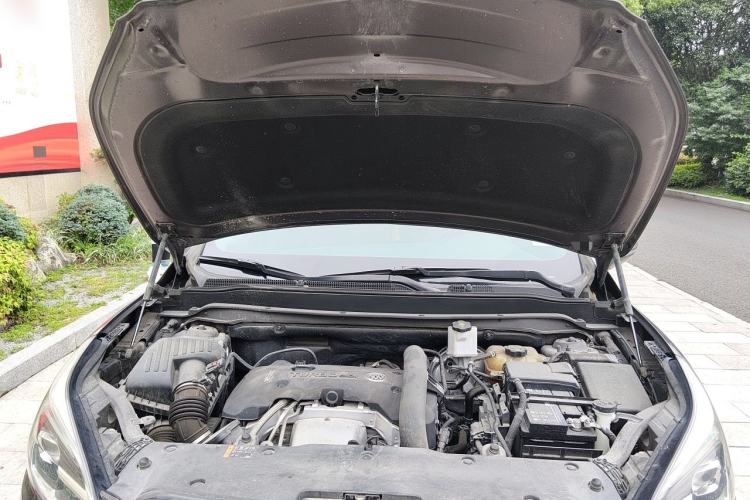 Used Buick Envision 2020 28T Four-Wheel Drive Elite Version Engine Bay