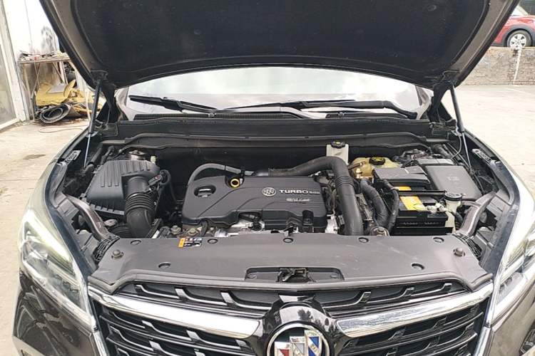 Used Buick Envision 2020 20T Two-Wheel Drive Luxury Model Engine Bay