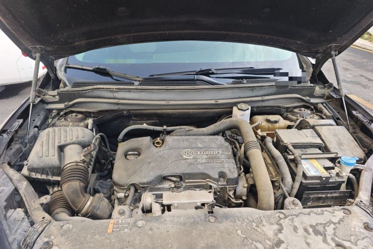 Used Buick Envision 2020 20T Two-Wheel Drive Elite Version Engine Bay