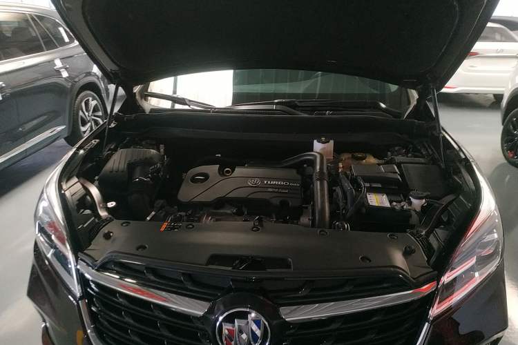 Used Buick Envision 2020 20T Two-Wheel Drive Elite Version Engine Bay