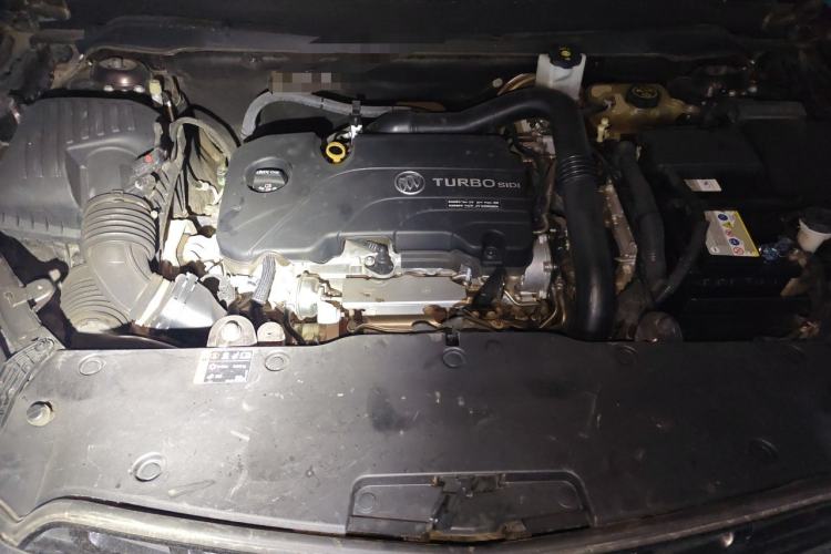 Used Buick Envision 2020 20T Two-Wheel Drive Elite Version Engine Bay
