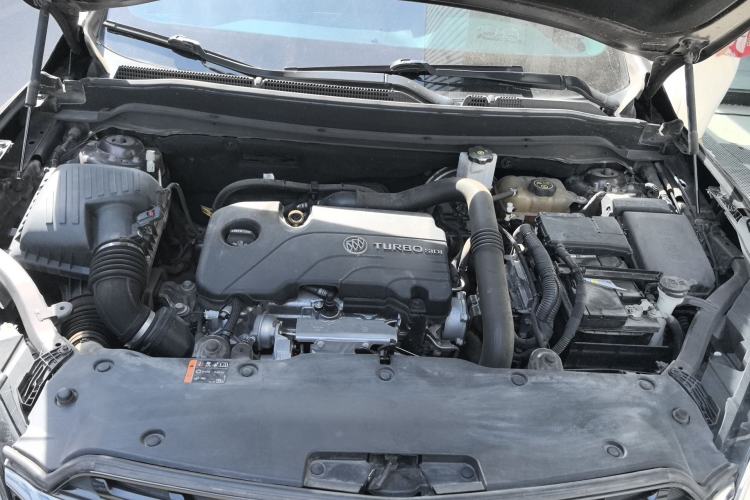 Used Buick Envision 2020 20T Two-Wheel Drive Elite Version Engine Bay
