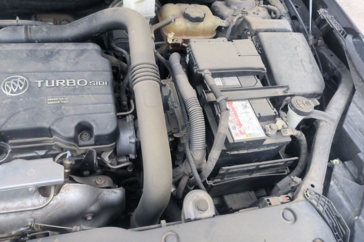 Used Buick Envision 2020 20T Two-Wheel Drive Luxury Model Engine Bay Left