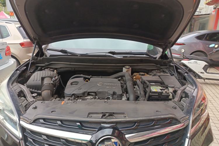 Used Buick Envision 2020 20T Two-Wheel Drive Elite Version Engine Bay