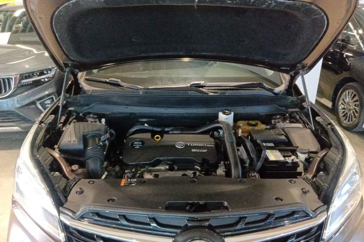 Used Buick Envision 2020 20T Two-Wheel Drive Leading Version Engine Bay
