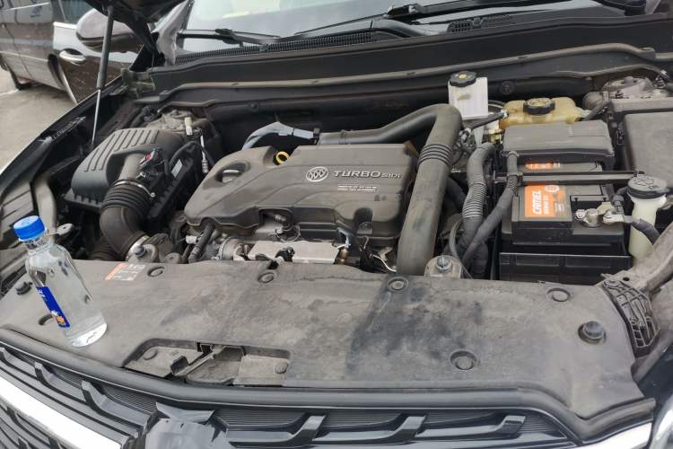 Used Buick Envision 2020 20T Two-Wheel Drive Luxury Model Engine Bay