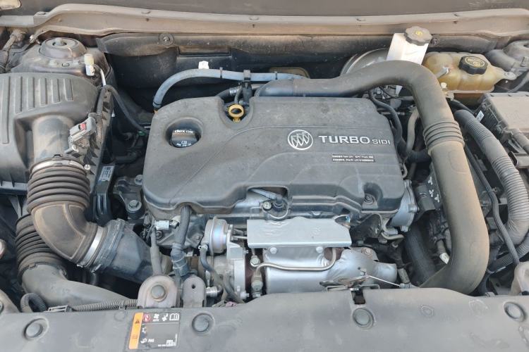 Used Buick Envision 2020 20T Two-Wheel Drive Luxury Model Engine Bay