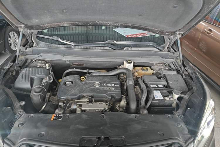 Used Buick Envision 2020 20T Two-Wheel Drive Luxury Model Engine Bay