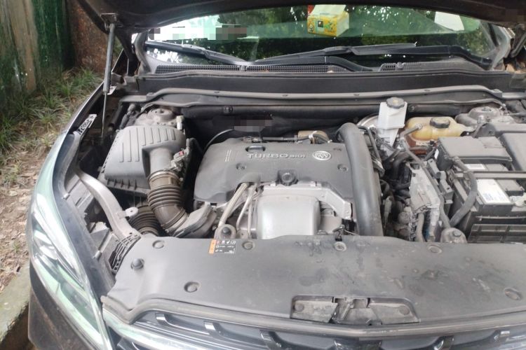 Used Buick Envision 2020 28T Four-Wheel Drive Elite Version Engine Bay Right