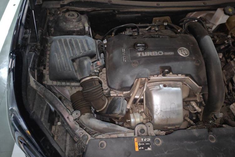 Used Buick Envision 2020 28T Four-Wheel Drive Luxury Version Engine Bay Right