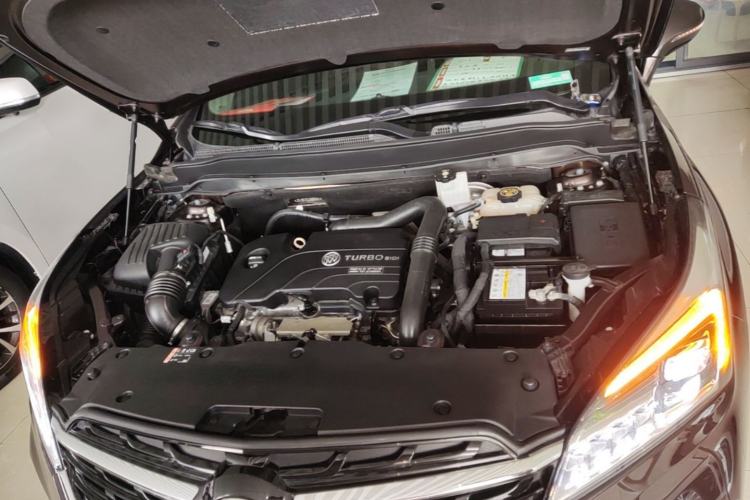 Used Buick Envision 2020 20T Two-Wheel Drive Luxury Model Engine Bay