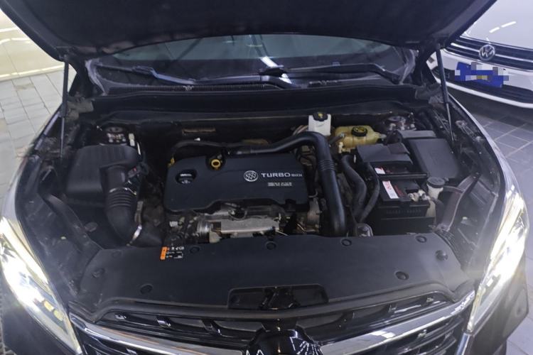 Used Buick Envision 2020 20T Two-Wheel Drive Elite Version Engine Bay