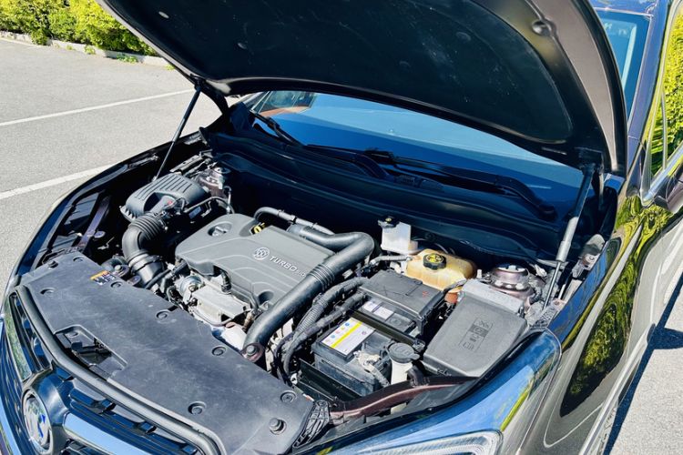 Used Buick Envision 2020 20T Two-Wheel Drive Elite Version Engine Bay