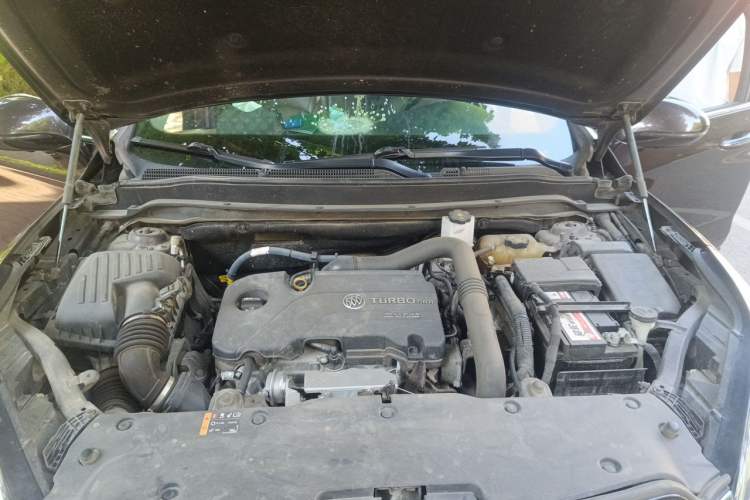 Used Buick Envision 2020 20T Two-Wheel Drive Luxury Model Engine Bay