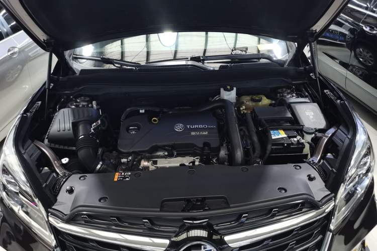Used Buick Envision 2020 20T Two-Wheel Drive Leading Version Engine Bay