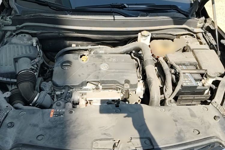 Used Buick Envision 2020 20T Two-Wheel Drive Elite Version Engine Bay