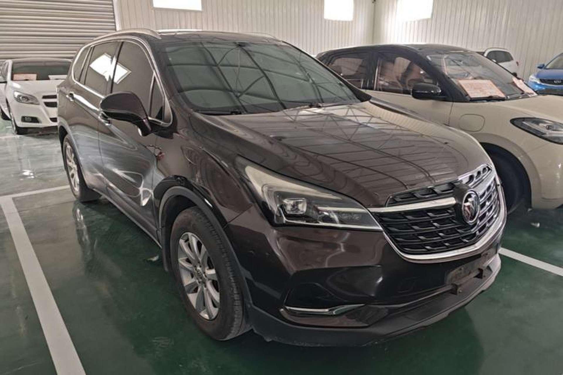 Used Buick Envision 2020 20T Two-Wheel Drive Elite Version Front Right 45 Deg