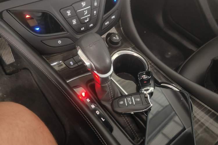 Used Buick Envision 2020 20T Two-Wheel Drive Leading Version Gear Lever
