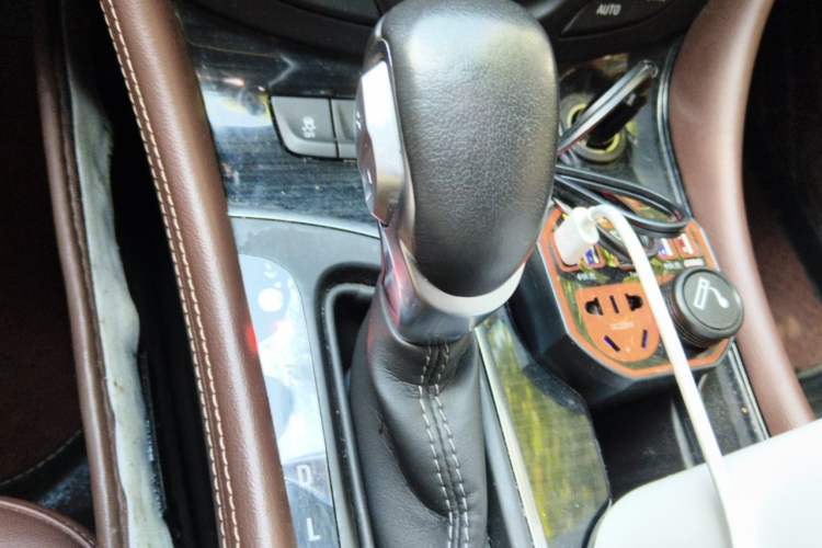 Used Buick Envision 2020 28T Four-Wheel Drive Elite Version Gear Lever