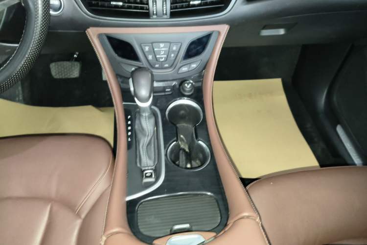 Used Buick Envision 2020 28T Four-Wheel Drive Elite Version Gear Lever