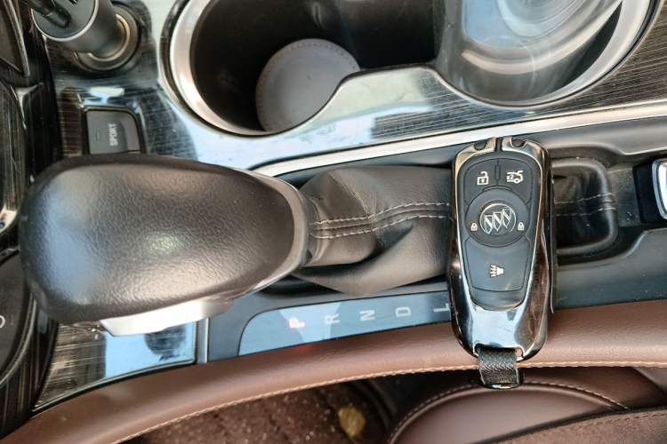 Used Buick Envision 2020 28T Four-Wheel Drive Elite Version Gear Lever