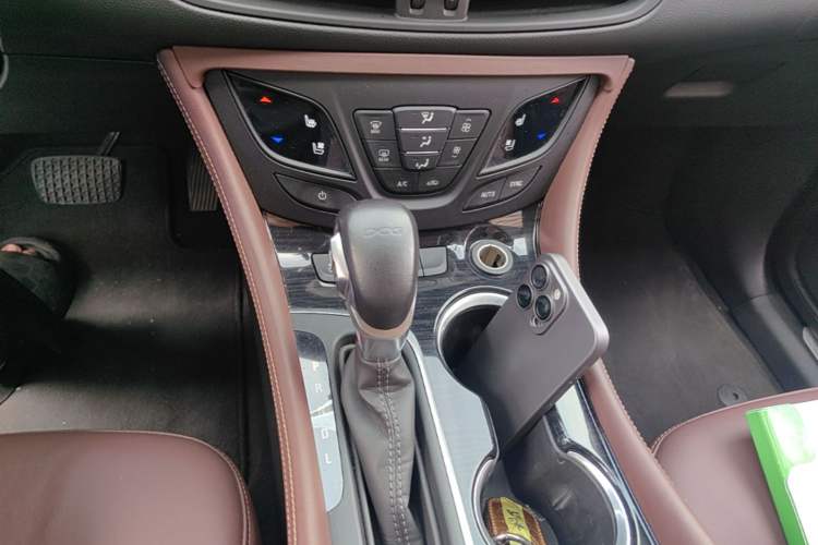 Used Buick Envision 2020 20T Two-Wheel Drive Luxury Model Gear Lever
