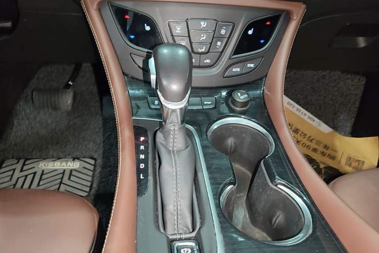 Used Buick Envision 2020 28T Four-Wheel Drive Elite Version Gear Lever