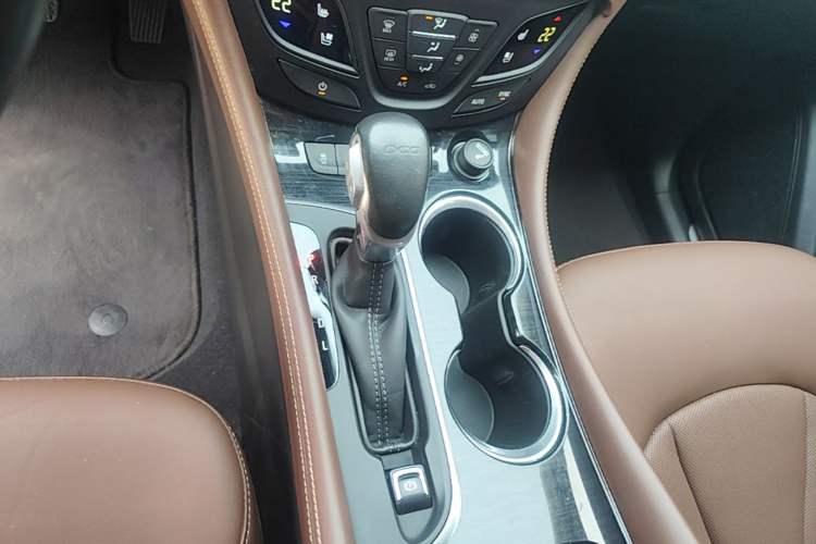 Used Buick Envision 2020 20T Two-Wheel Drive Leading Version Gear Lever