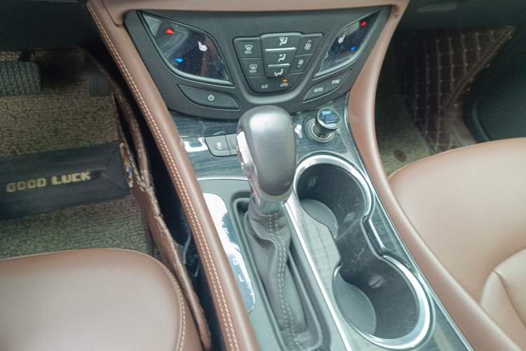 Used Buick Envision 2020 28T Four-Wheel Drive Elite Version Gear Lever