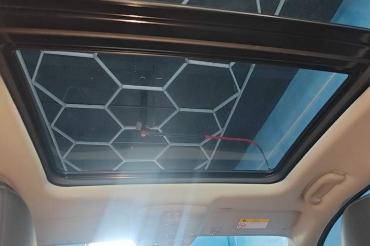 Used Buick Envision 2020 20T Two-Wheel Drive Leading Version Headliner
