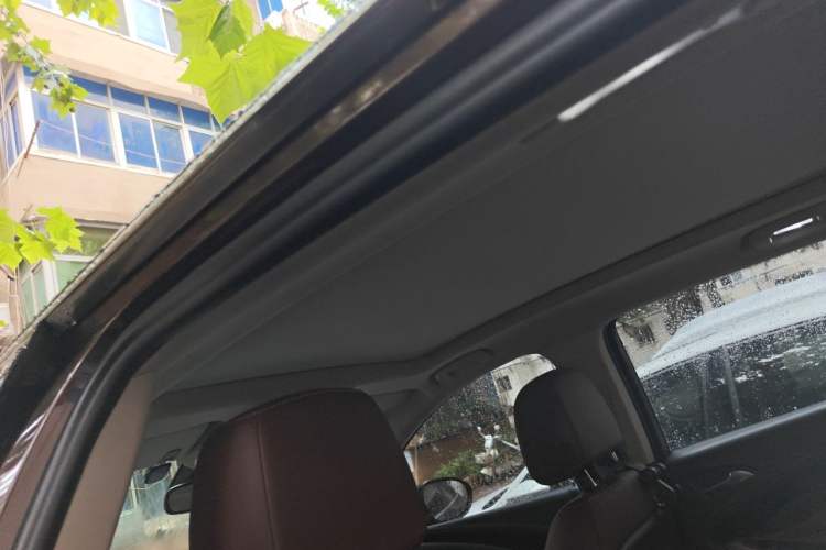Used Buick Envision 2020 28T Four-Wheel Drive Luxury Version Headliner