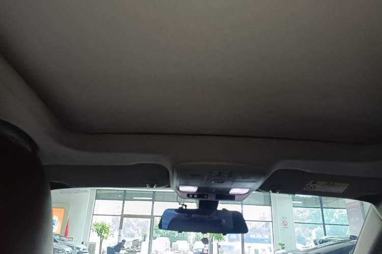 Used Buick Envision 2020 20T Two-Wheel Drive Luxury Model Headliner