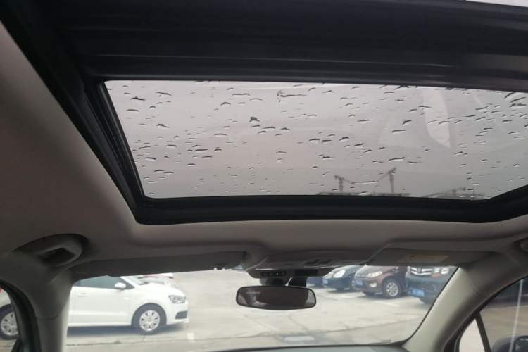 Used Buick Envision 2020 28T Four-Wheel Drive Elite Version Headliner