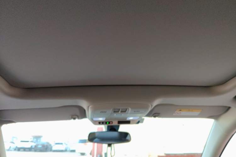 Used Buick Envision 2020 20T Two-Wheel Drive Leading Version Headliner