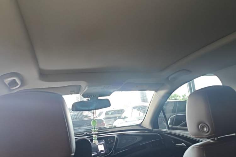Used Buick Envision 2020 20T Two-Wheel Drive Luxury Model Headliner