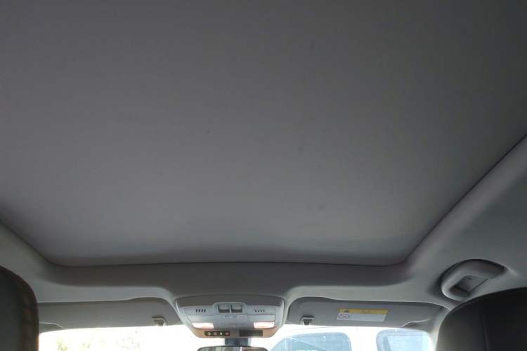Used Buick Envision 2020 20T Two-Wheel Drive Elite Version Headliner