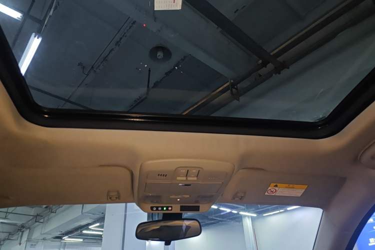 Used Buick Envision 2020 20T Two-Wheel Drive Elite Version Headliner