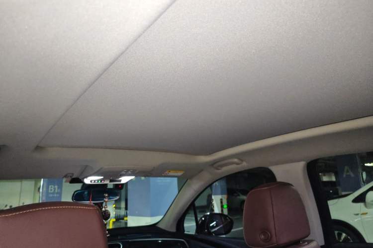 Used Buick Envision 2020 28T Four-Wheel Drive Luxury Version Headliner