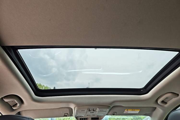 Used Buick Envision 2020 20T Two-Wheel Drive Elite Version Headliner